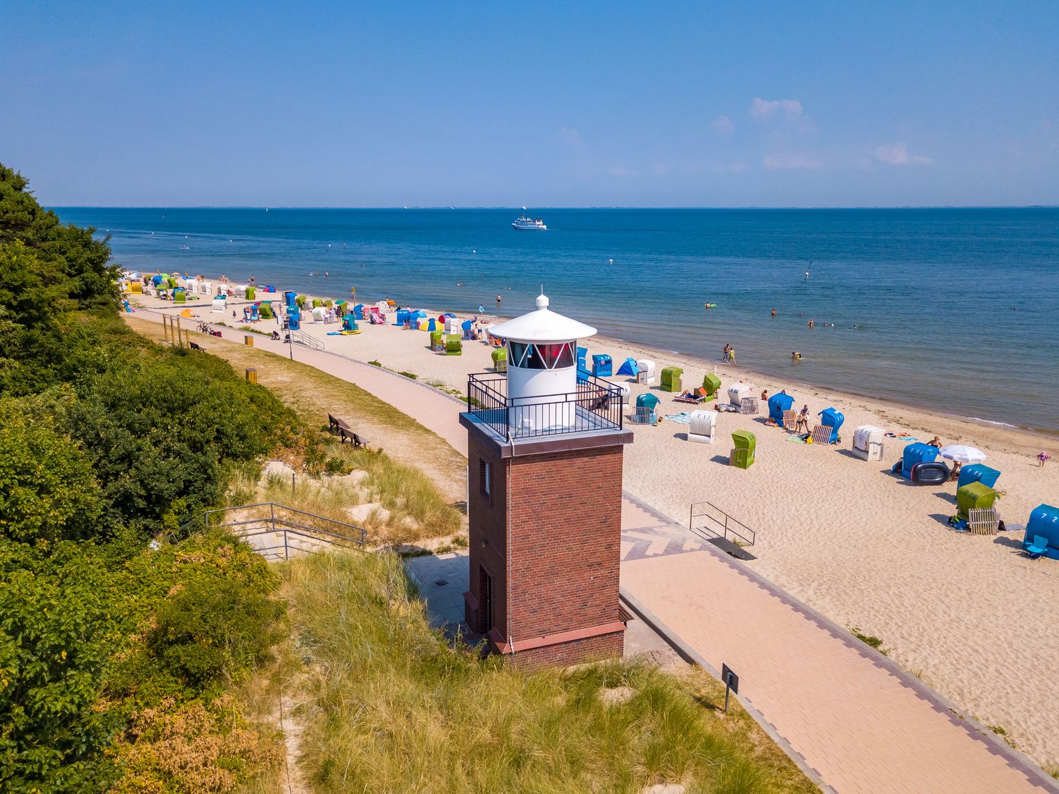 Wyker Leuchtfeuer am Strand