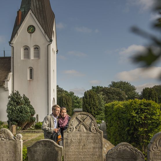 Amrum Kirche und Friedhof