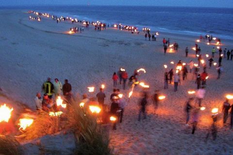 Mitsommernacht: Die Magie der skandinavischen Feierlichkeiten