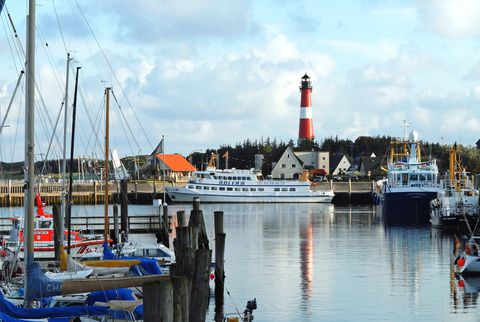 Häfen erkunden: Wissen für Schifffahrt- und Reisefans