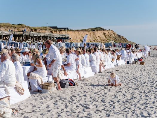 White Dinner in Kampen am Strand